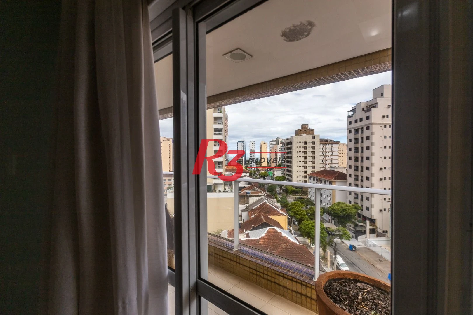 Apartamento para alugar, 117 m² por R$ 6.700,02/mês - Gonzaga - Santos/SP