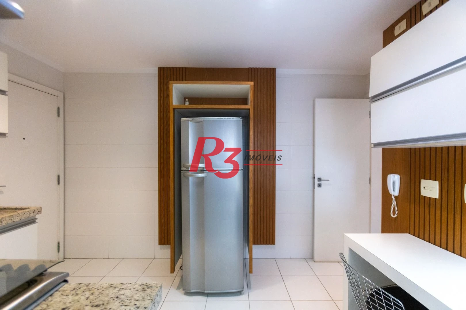 Apartamento para alugar, 117 m² por R$ 6.700,02/mês - Gonzaga - Santos/SP