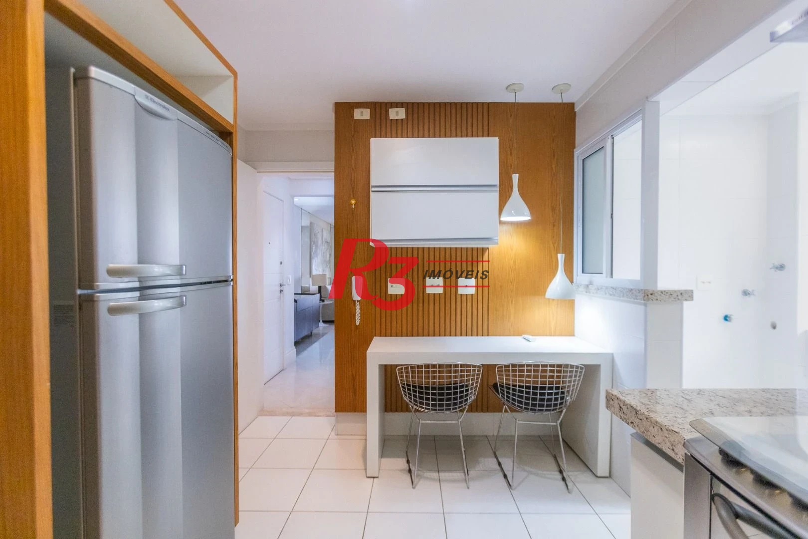 Apartamento para alugar, 117 m² por R$ 6.700,02/mês - Gonzaga - Santos/SP