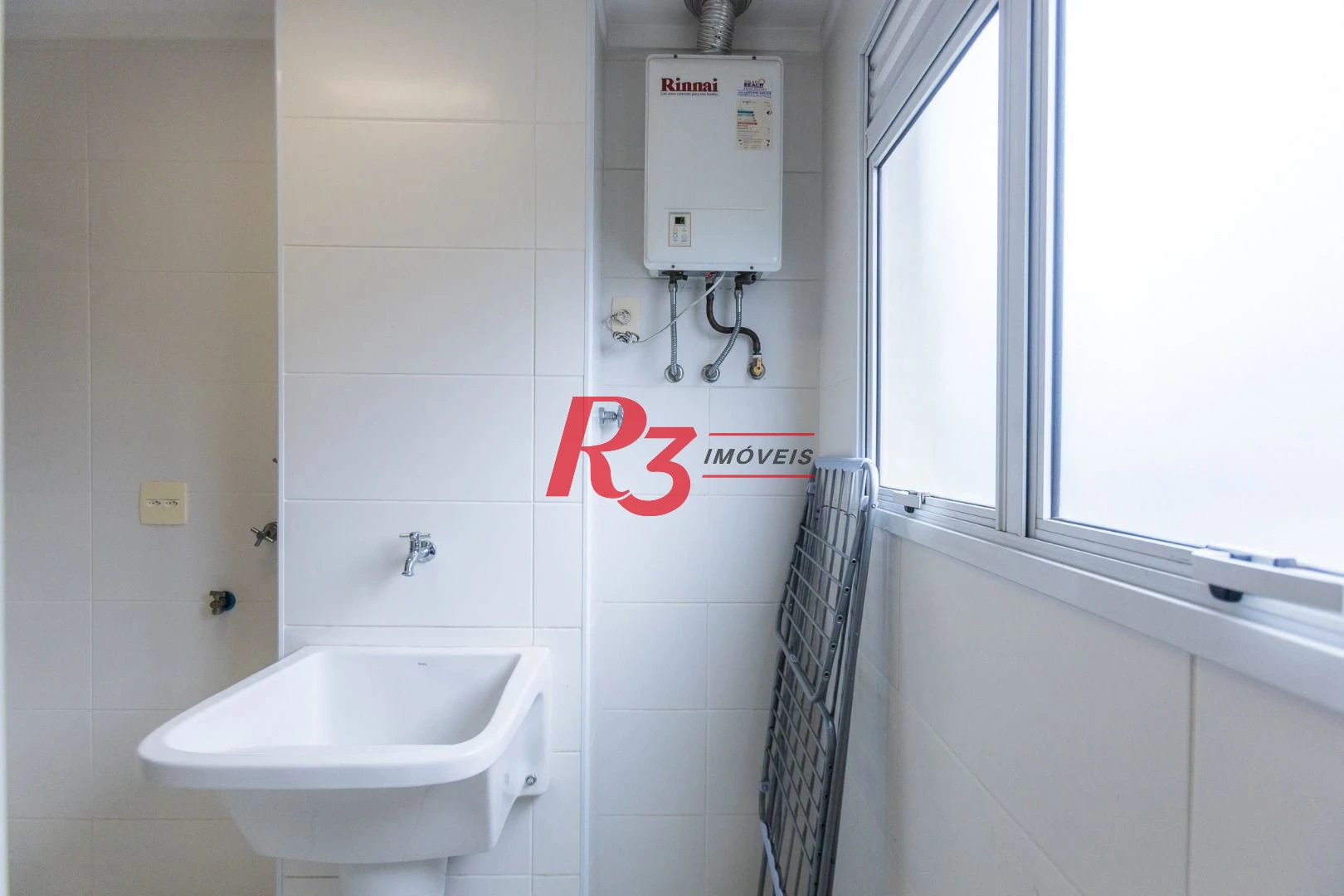 Apartamento para alugar, 117 m² por R$ 6.700,02/mês - Gonzaga - Santos/SP