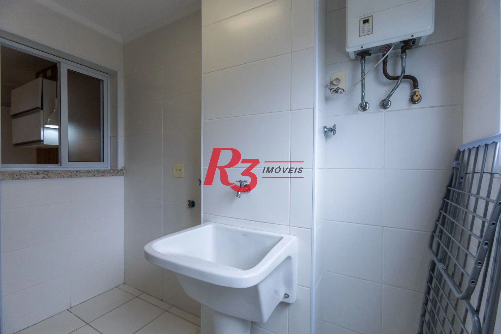 Apartamento para alugar, 117 m² por R$ 6.700,02/mês - Gonzaga - Santos/SP