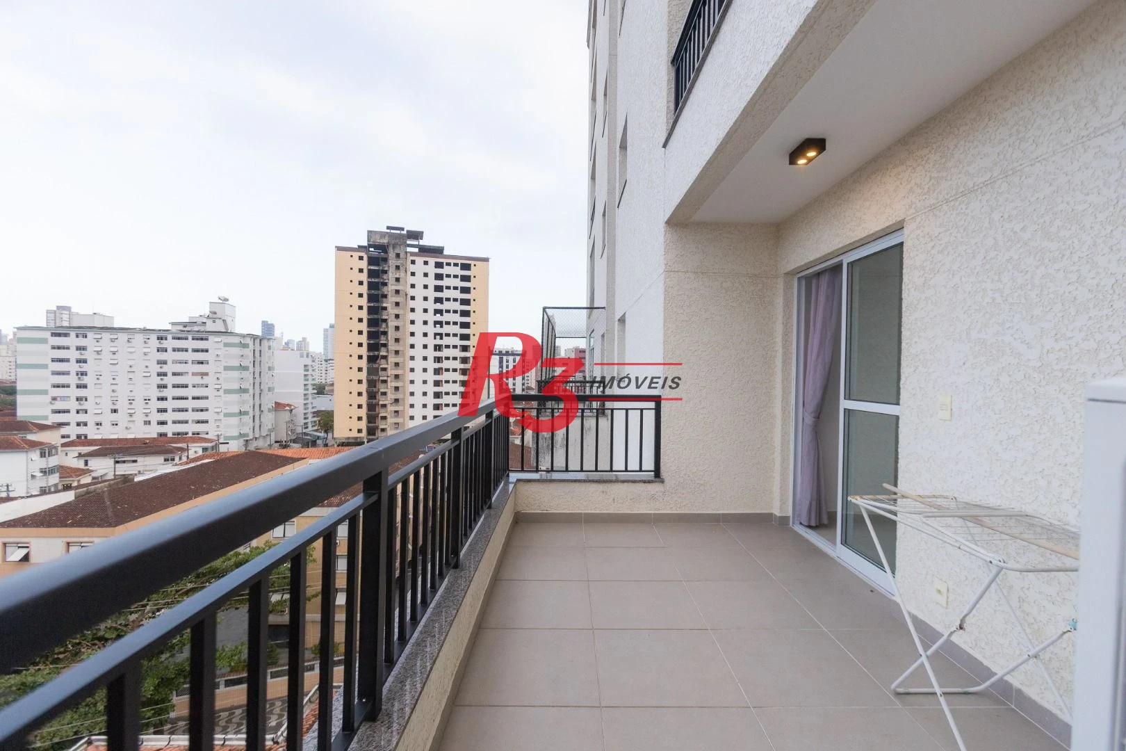 Apartamento com 2 dormitórios para alugar, 90 m² por R$ 5.354,42/mês - Marapé - Santos/SP