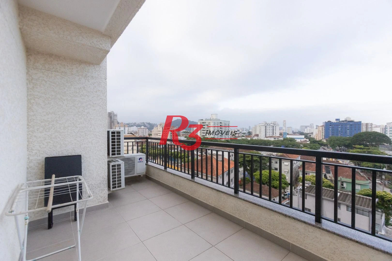 Apartamento com 2 dormitórios para alugar, 90 m² por R$ 5.354,42/mês - Marapé - Santos/SP