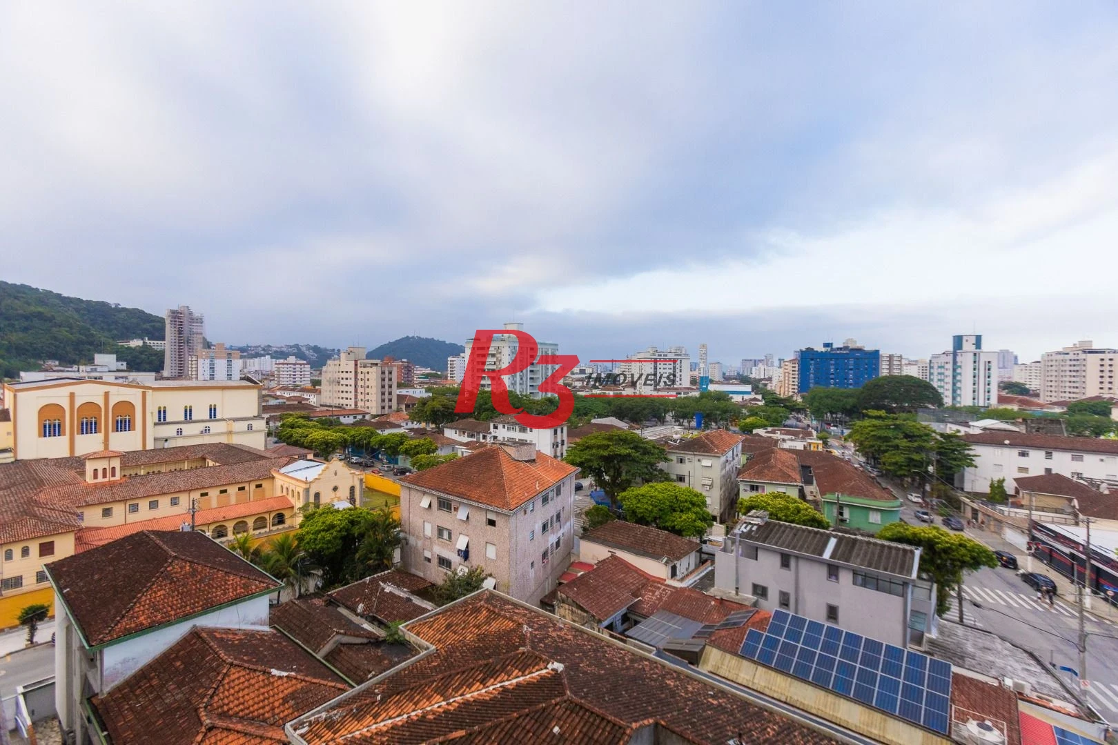 Apartamento com 2 dormitórios para alugar, 90 m² por R$ 5.354,42/mês - Marapé - Santos/SP