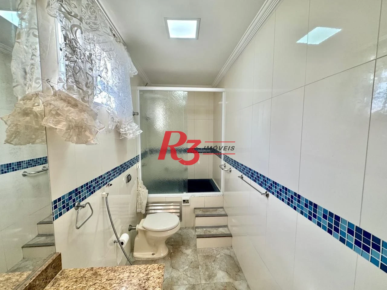 Apartamento com 3 dormitórios à venda, 142 m² por R$ 1.100.000,00 - Boqueirão - Santos/SP