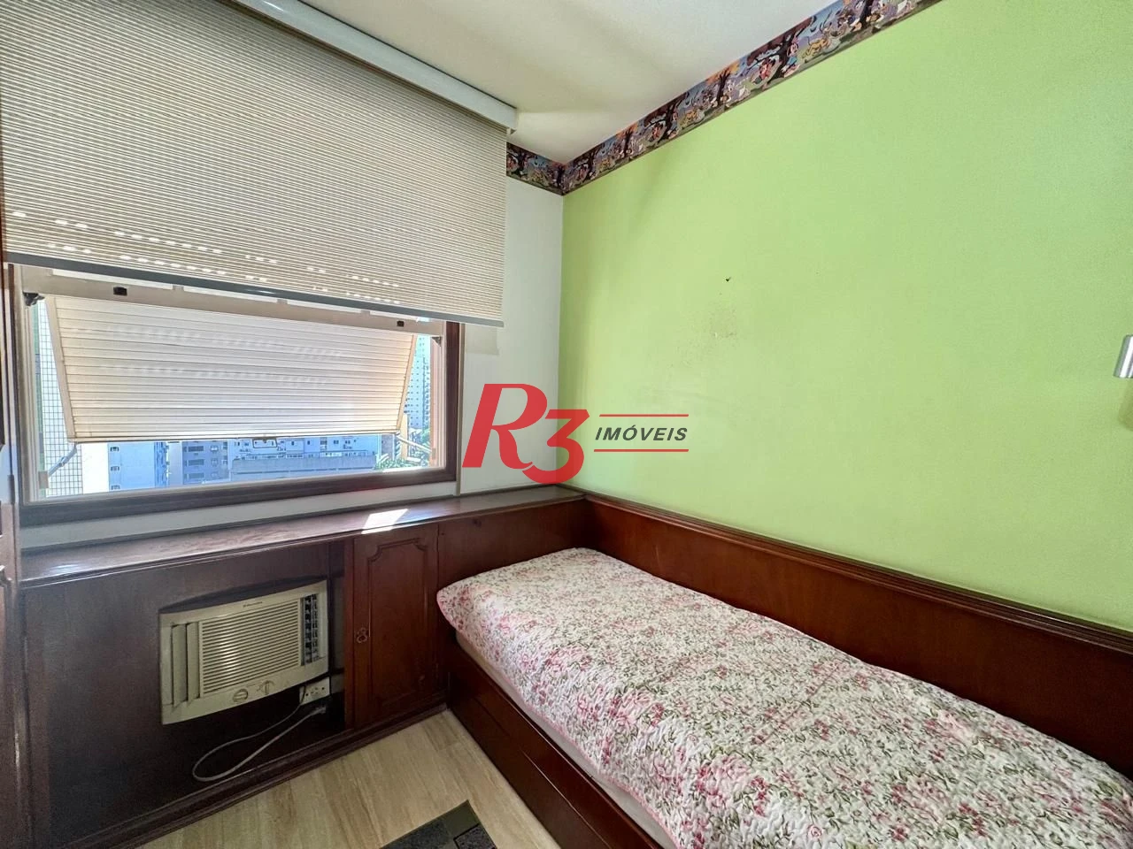 Apartamento com 3 dormitórios à venda, 142 m² por R$ 1.100.000,00 - Boqueirão - Santos/SP
