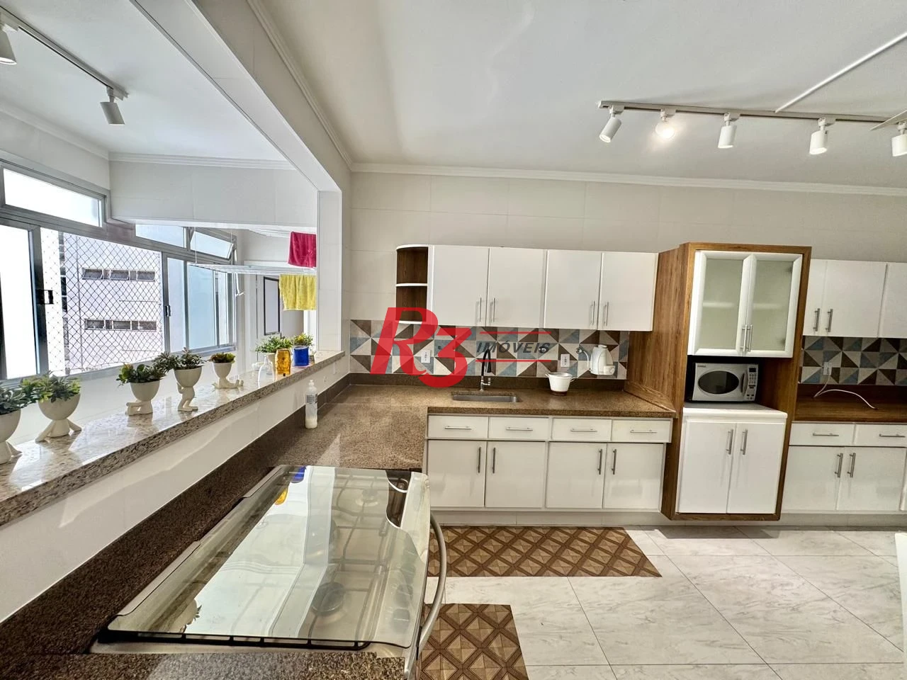 Apartamento com 3 dormitórios à venda, 142 m² por R$ 1.100.000,00 - Boqueirão - Santos/SP