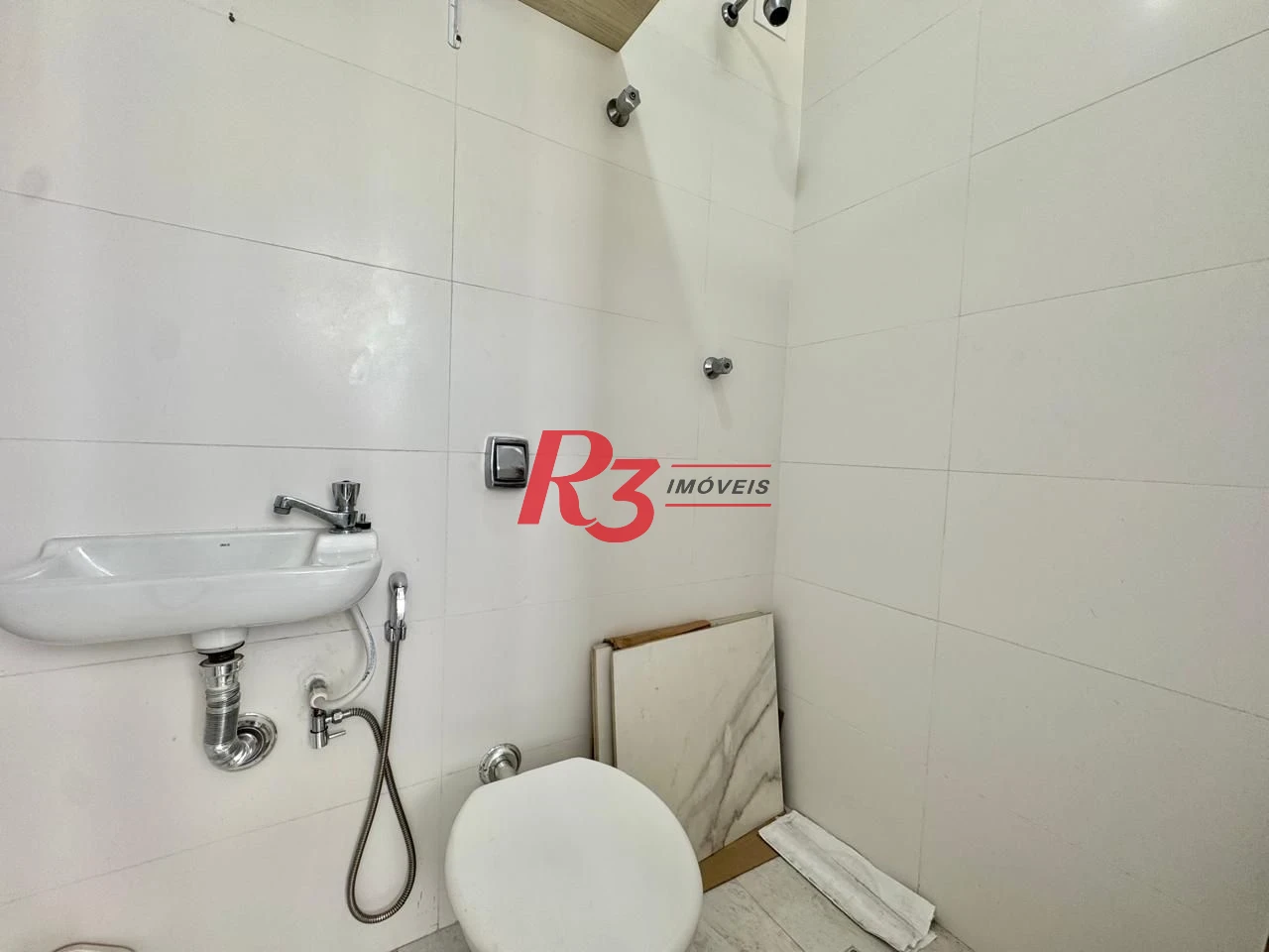 Apartamento com 3 dormitórios à venda, 142 m² por R$ 1.100.000,00 - Boqueirão - Santos/SP