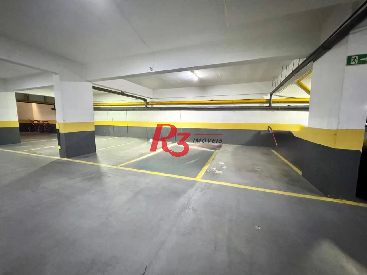 Apartamento com 3 dormitórios à venda, 142 m² por R$ 1.100.000,00 - Boqueirão - Santos/SP