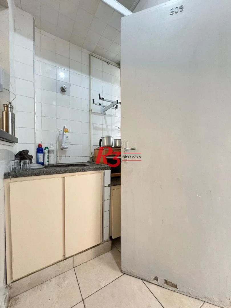 Kitnet à venda, 32 m² por R$ 300.000,00 - Embaré - Santos/SP