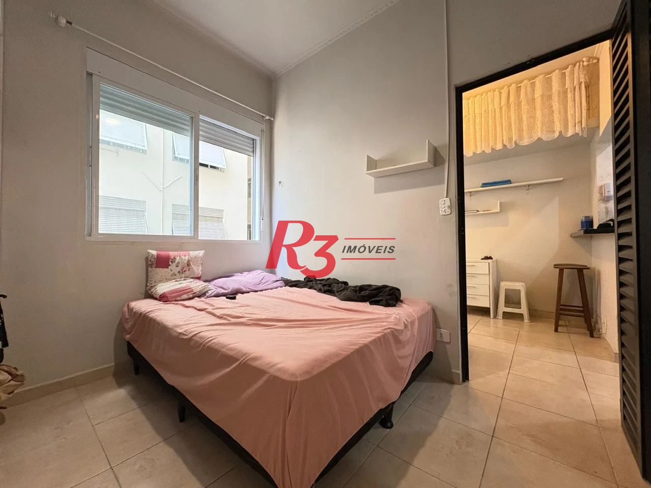 Kitnet à venda, 32 m² por R$ 300.000,00 - Embaré - Santos/SP