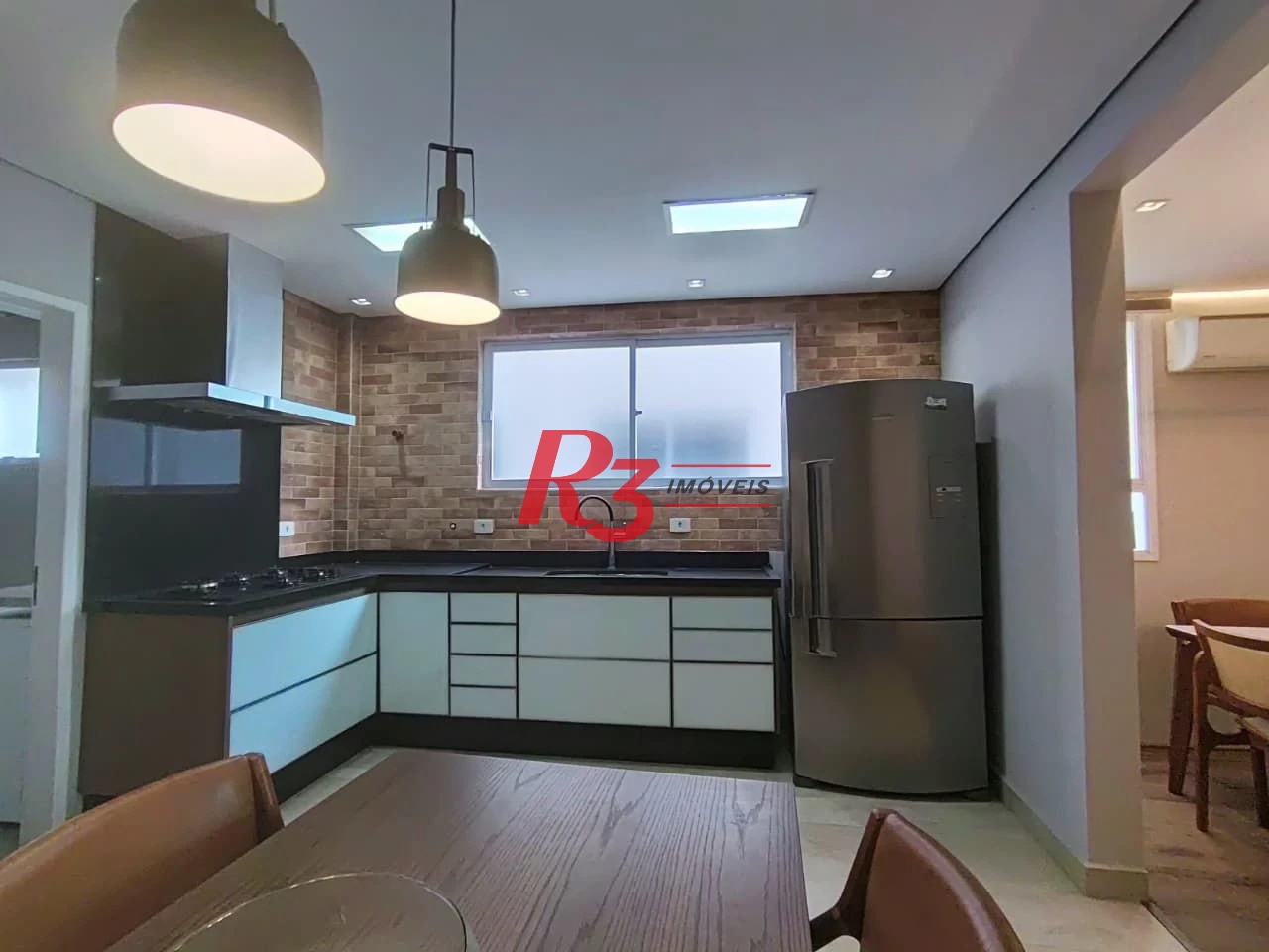 Sobrado à venda, 230 m² por R$ 1.800.000,00 - Vila Belmiro - Santos/SP