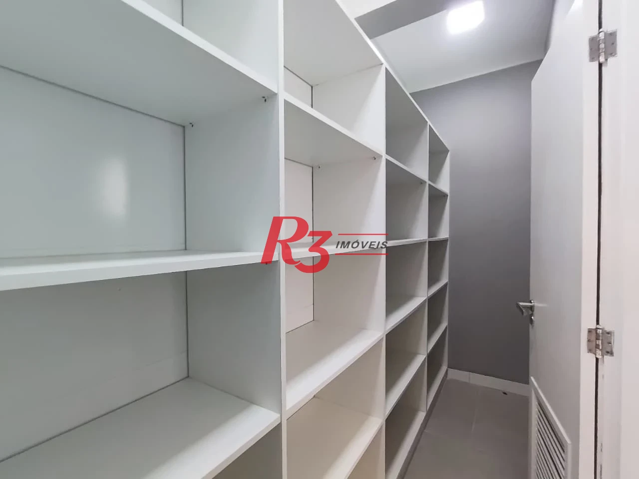 Sobrado à venda, 230 m² por R$ 1.800.000,00 - Vila Belmiro - Santos/SP