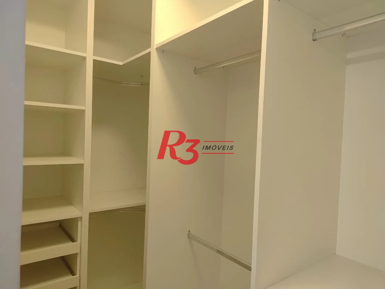 Sobrado à venda, 230 m² por R$ 1.800.000,00 - Vila Belmiro - Santos/SP