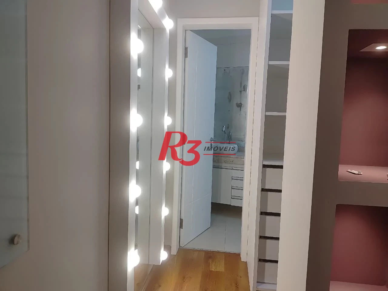 Sobrado à venda, 230 m² por R$ 1.800.000,00 - Vila Belmiro - Santos/SP