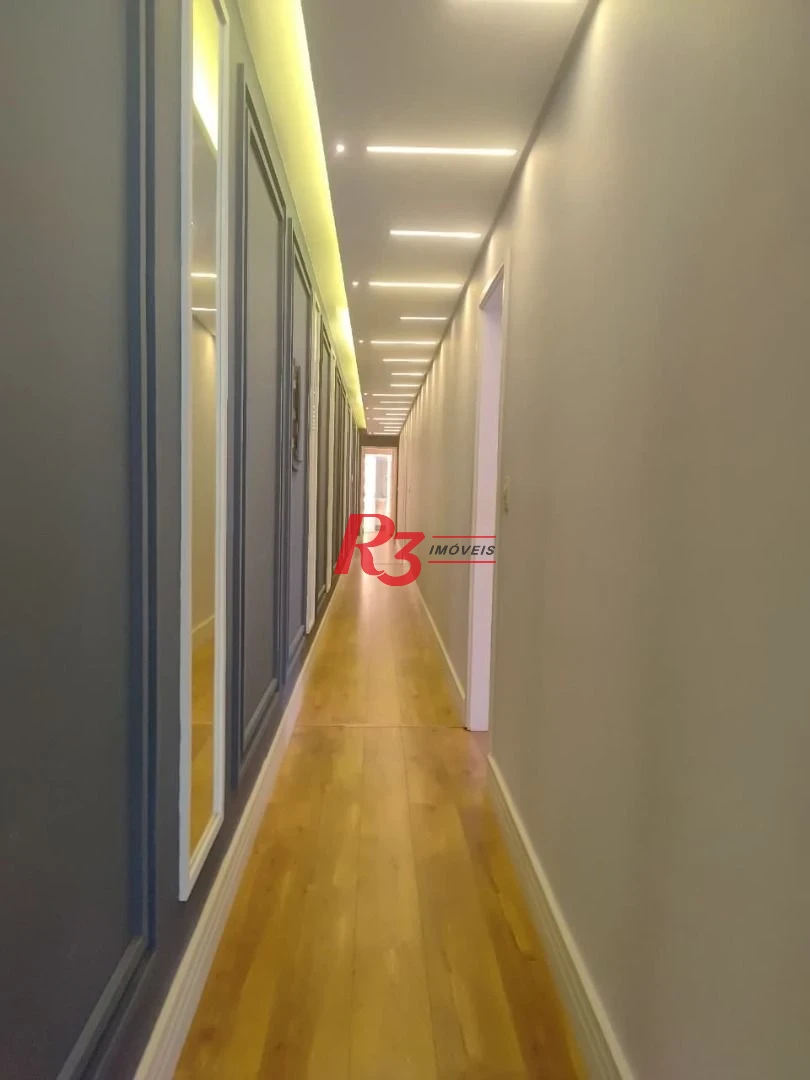 Sobrado à venda, 230 m² por R$ 1.800.000,00 - Vila Belmiro - Santos/SP