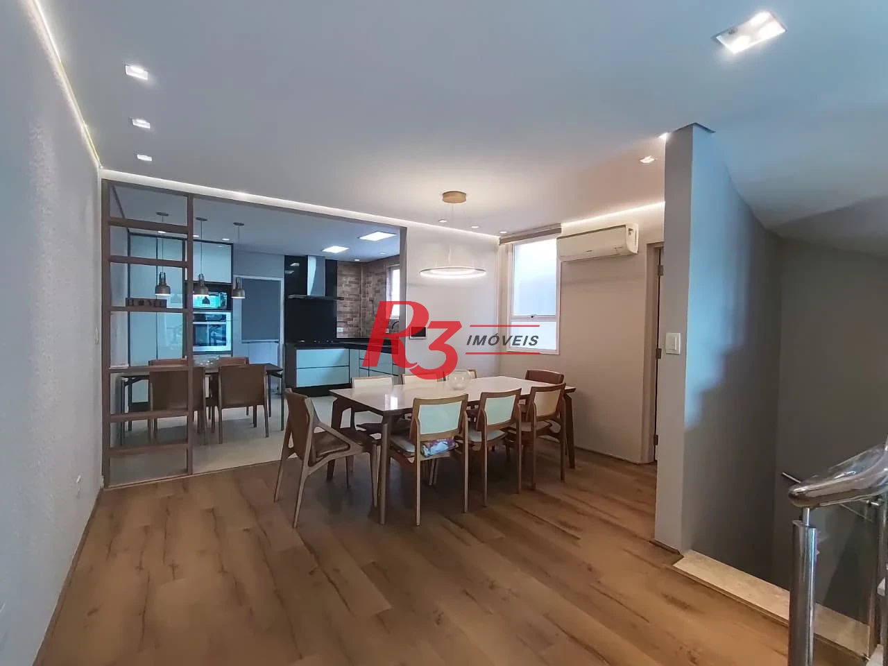 Sobrado à venda, 230 m² por R$ 1.800.000,00 - Vila Belmiro - Santos/SP