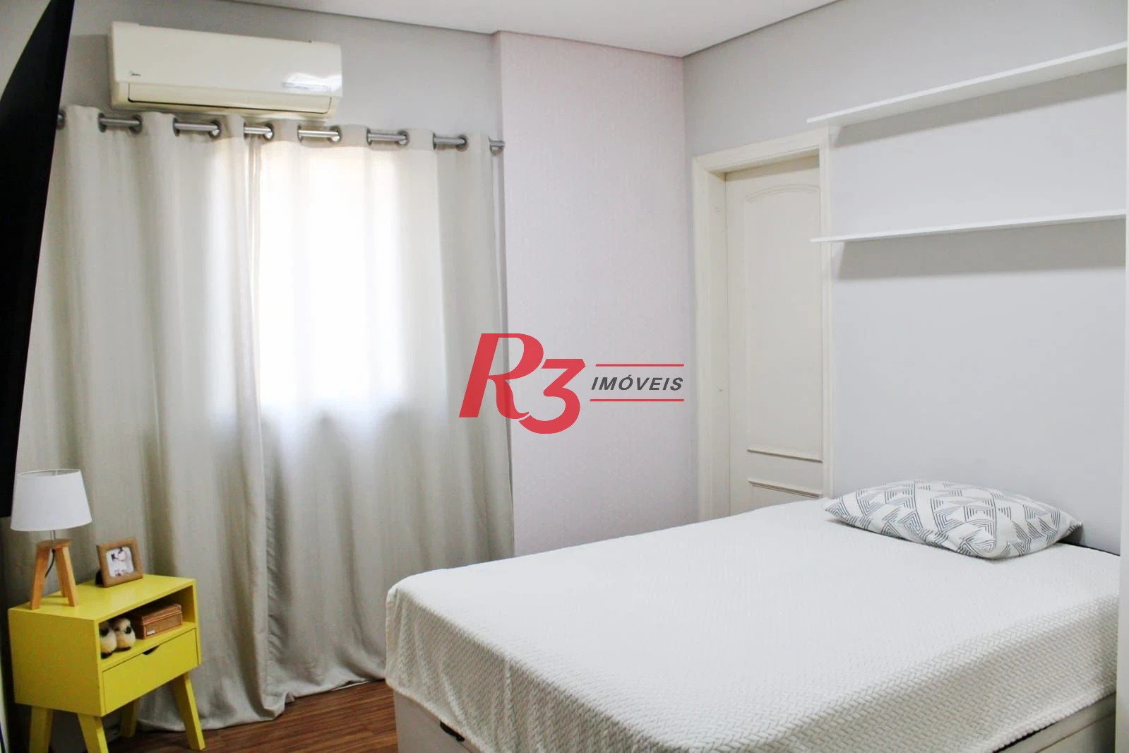 Apartamento com 4 suítes à venda, 200 m² por R$ 3.000.000,00 - Gonzaga - Santos/SP