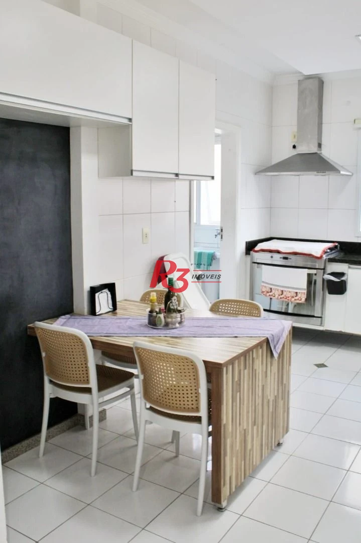 Apartamento com 4 suítes à venda, 200 m² por R$ 3.000.000,00 - Gonzaga - Santos/SP