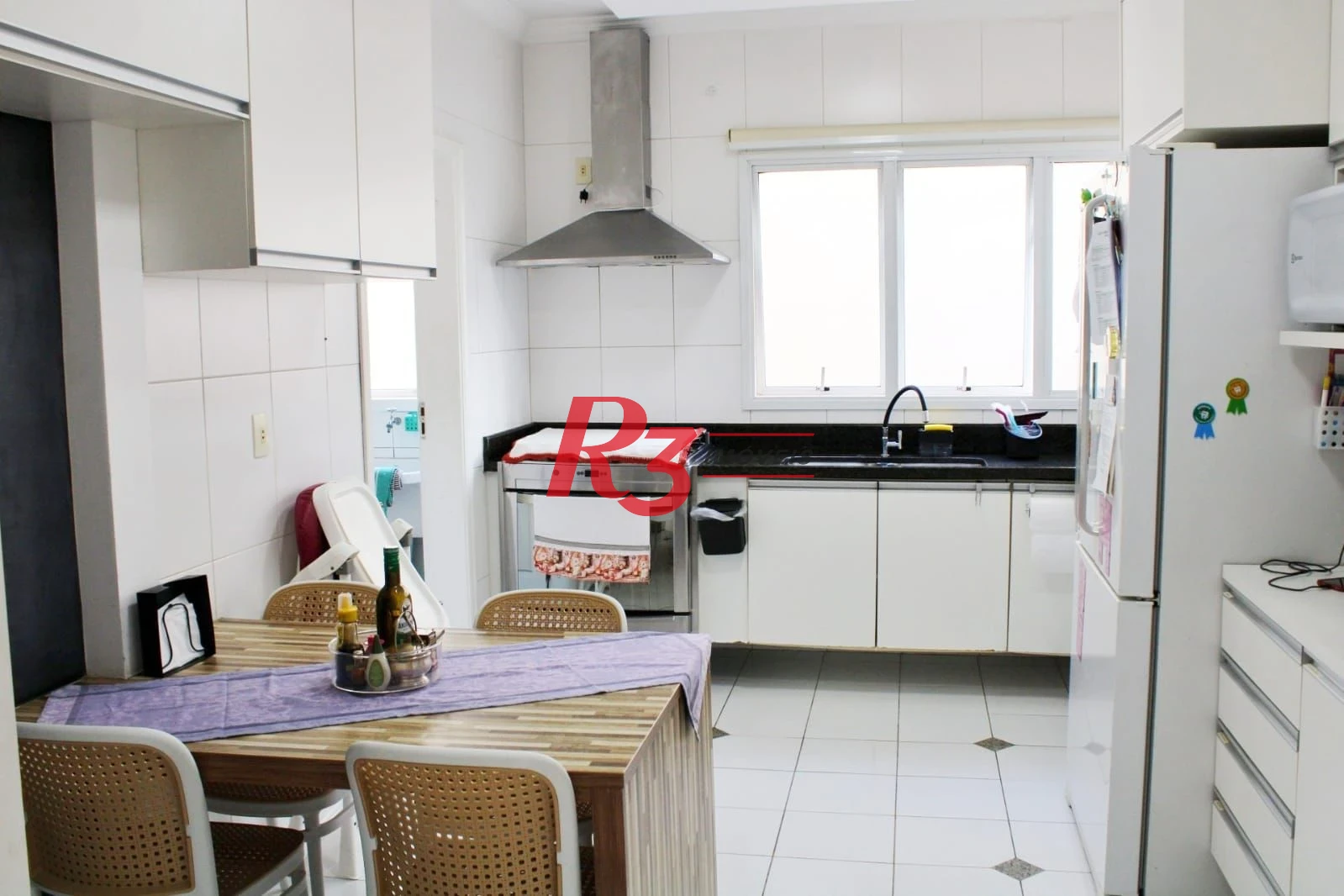 Apartamento com 4 suítes à venda, 200 m² por R$ 3.000.000,00 - Gonzaga - Santos/SP