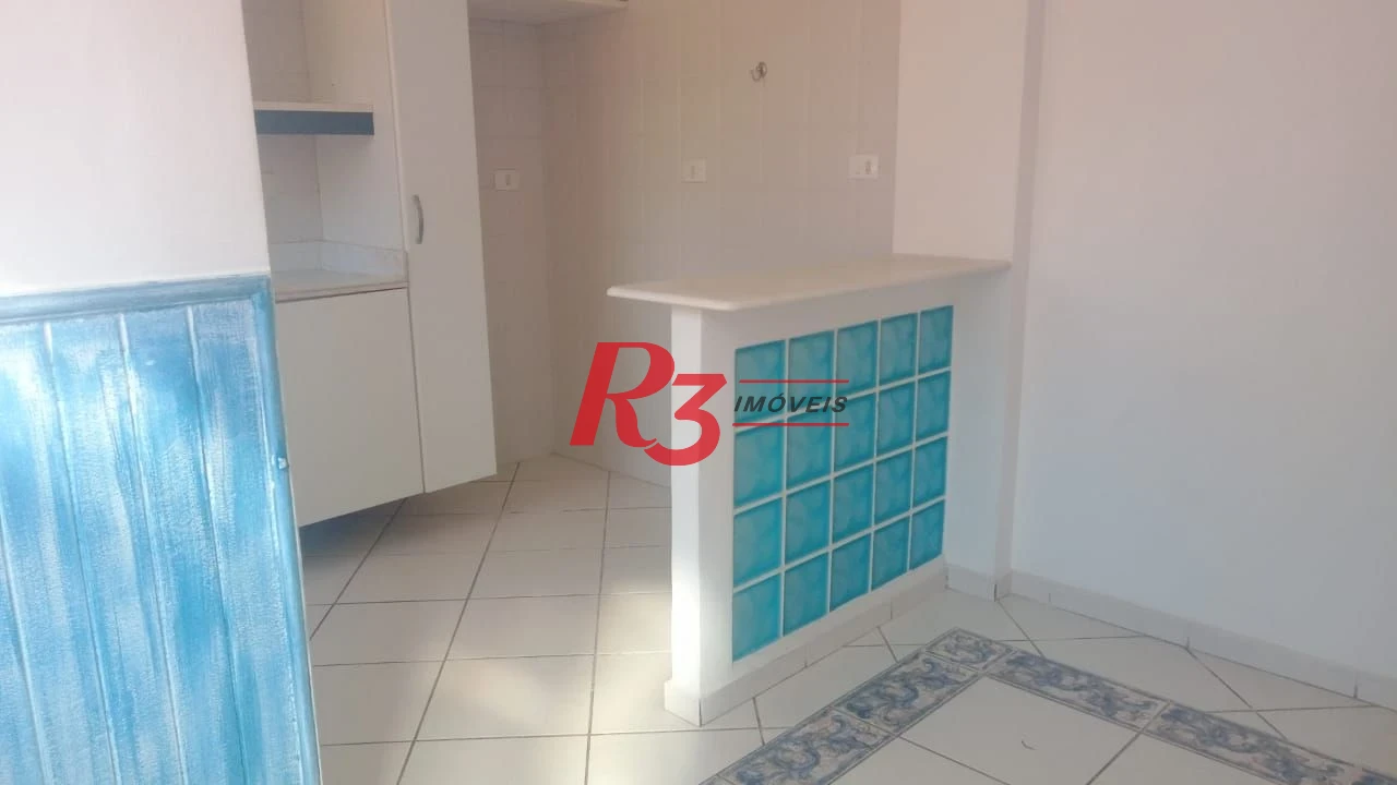 Apartamento com 2 dormitórios à venda, 82 m² por R$ 470.000,00 - Gonzaga - Santos/SP