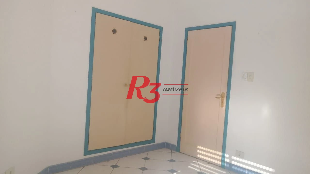 Apartamento com 2 dormitórios à venda, 82 m² por R$ 470.000,00 - Gonzaga - Santos/SP