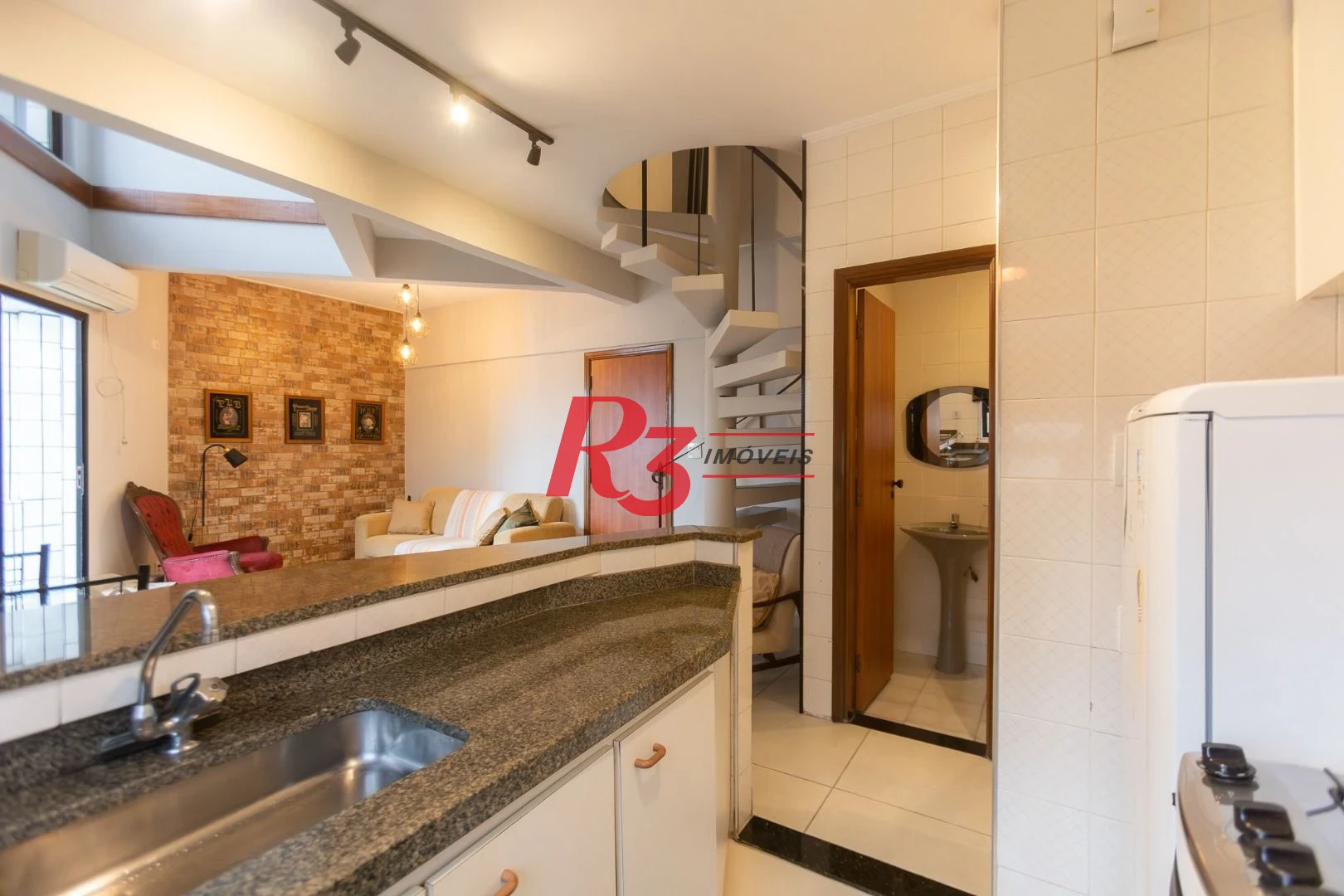 Apartamento com 1 dormitório para alugar, 70 m² por R$ 6.000,00/mês - Ponta da Praia - Santos/SP