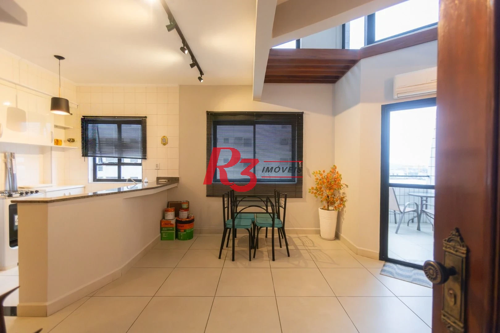 Apartamento com 1 dormitório para alugar, 70 m² por R$ 6.000,00/mês - Ponta da Praia - Santos/SP