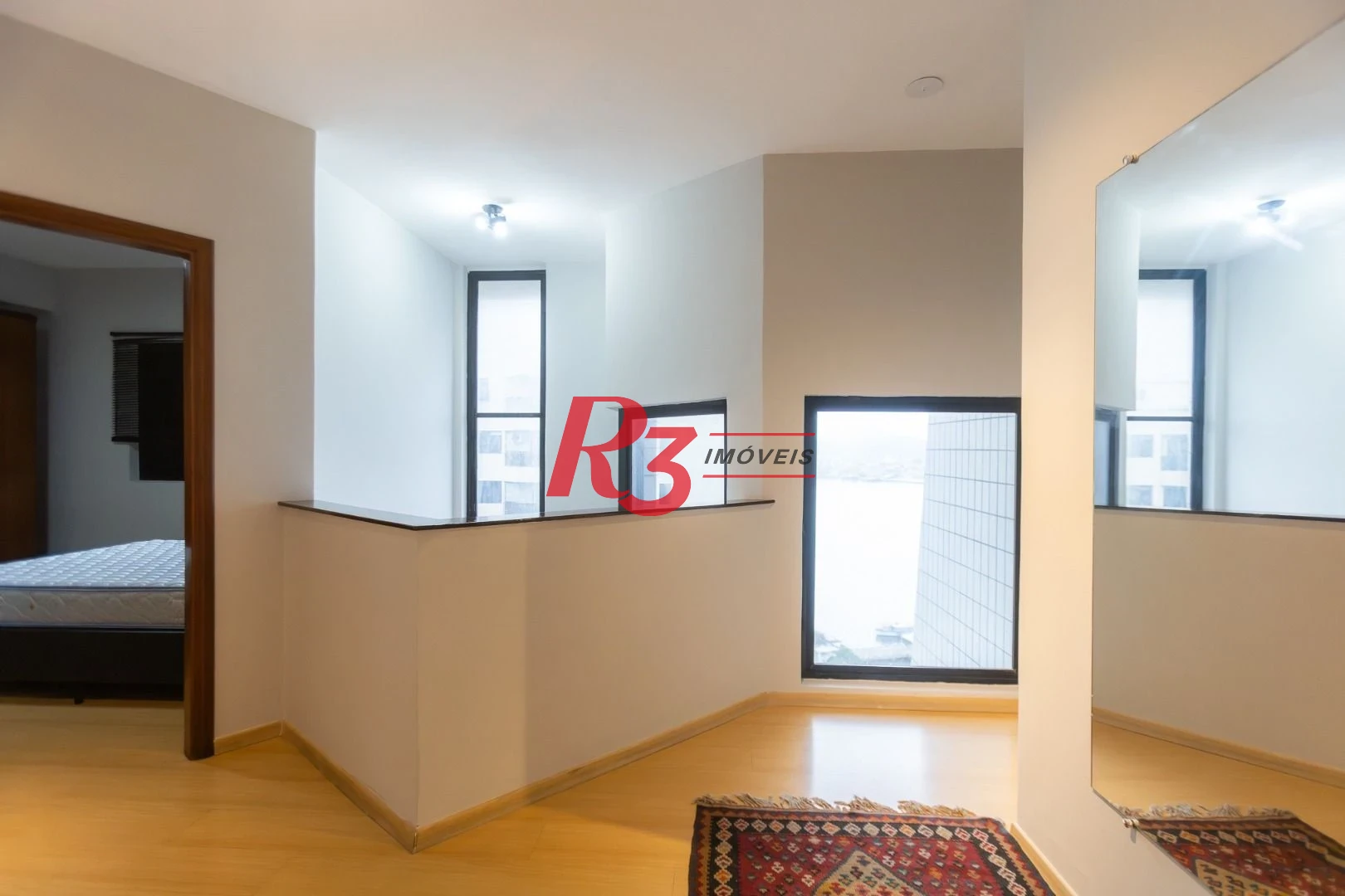 Apartamento com 1 dormitório para alugar, 70 m² por R$ 6.000,00/mês - Ponta da Praia - Santos/SP