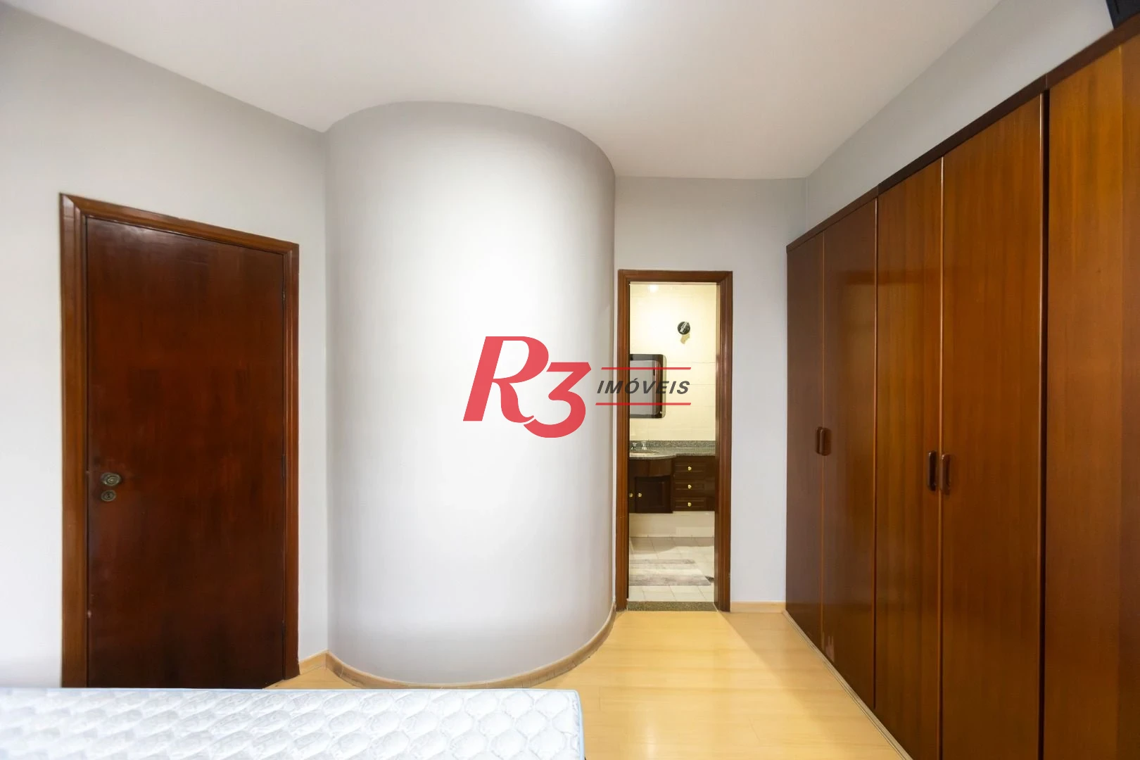 Apartamento com 1 dormitório para alugar, 70 m² por R$ 6.000,00/mês - Ponta da Praia - Santos/SP