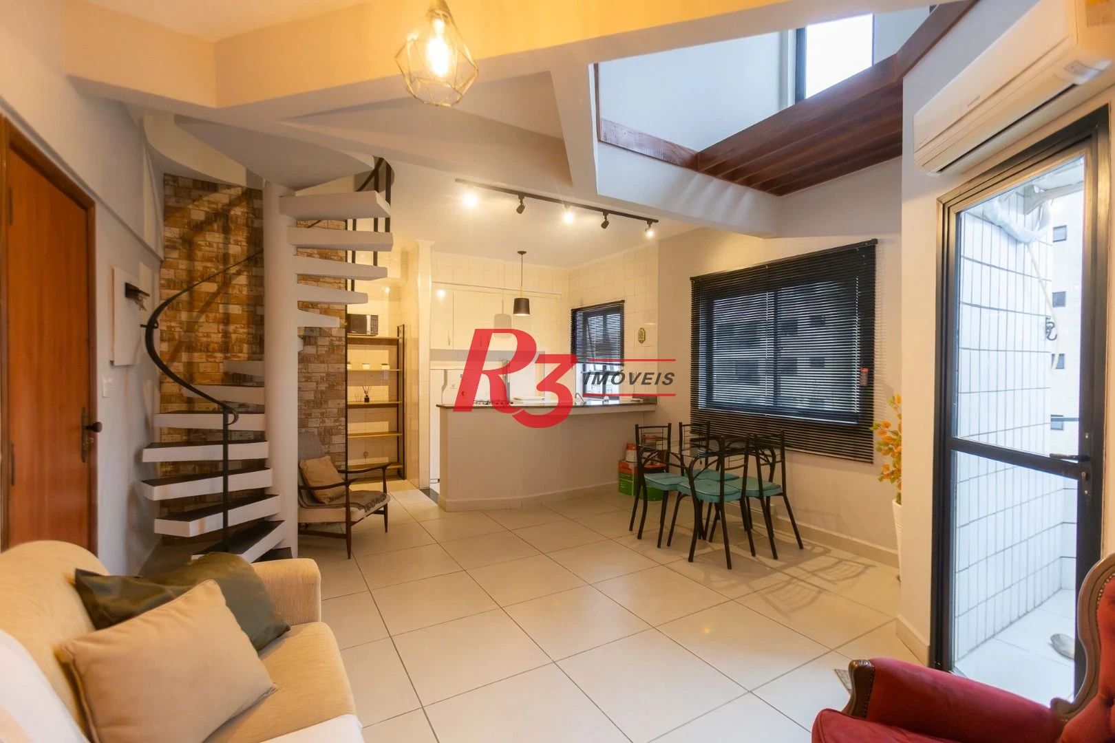 Apartamento com 1 dormitório para alugar, 70 m² por R$ 6.000,00/mês - Ponta da Praia - Santos/SP