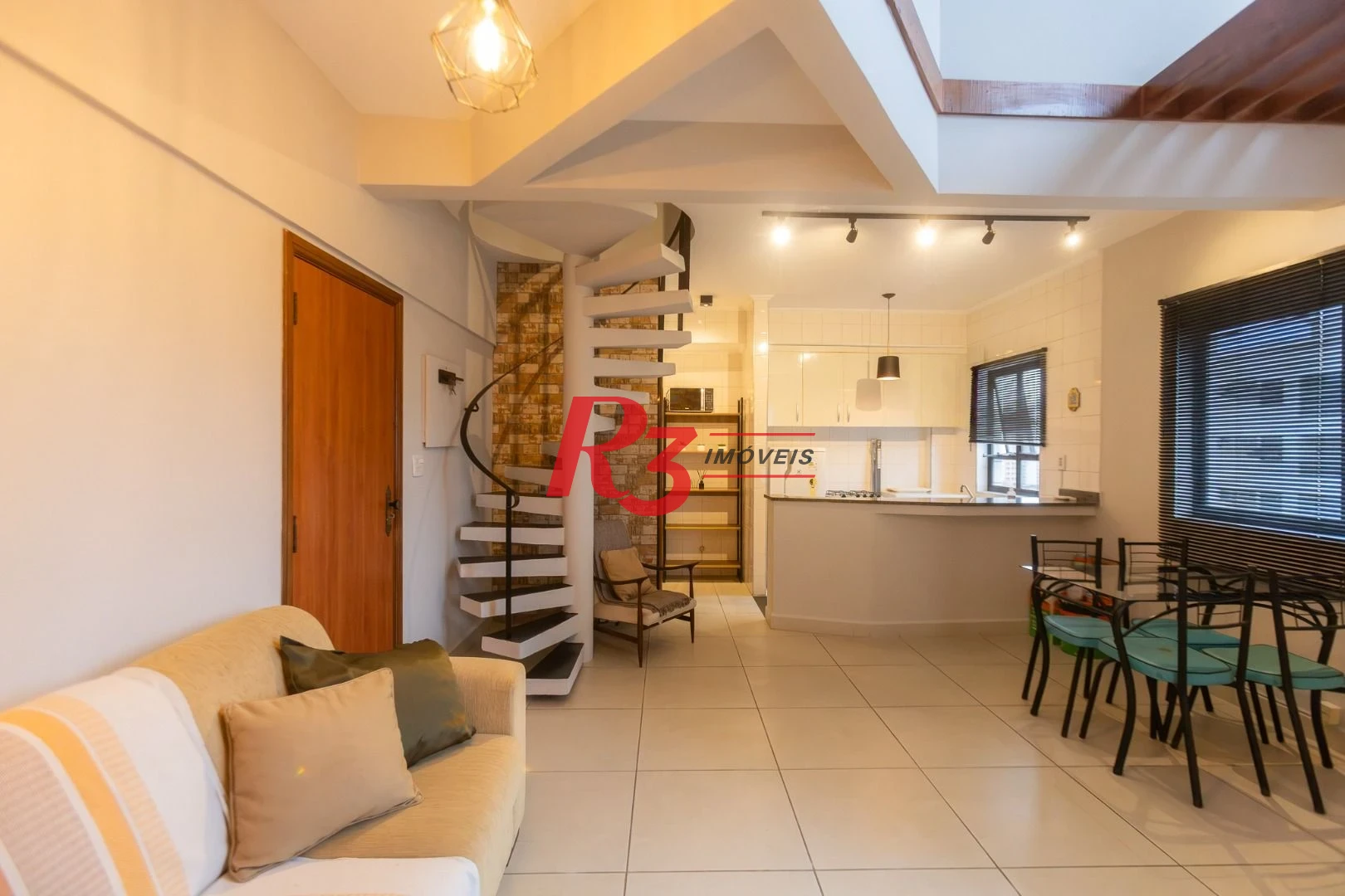 Apartamento com 1 dormitório para alugar, 70 m² por R$ 6.000,00/mês - Ponta da Praia - Santos/SP