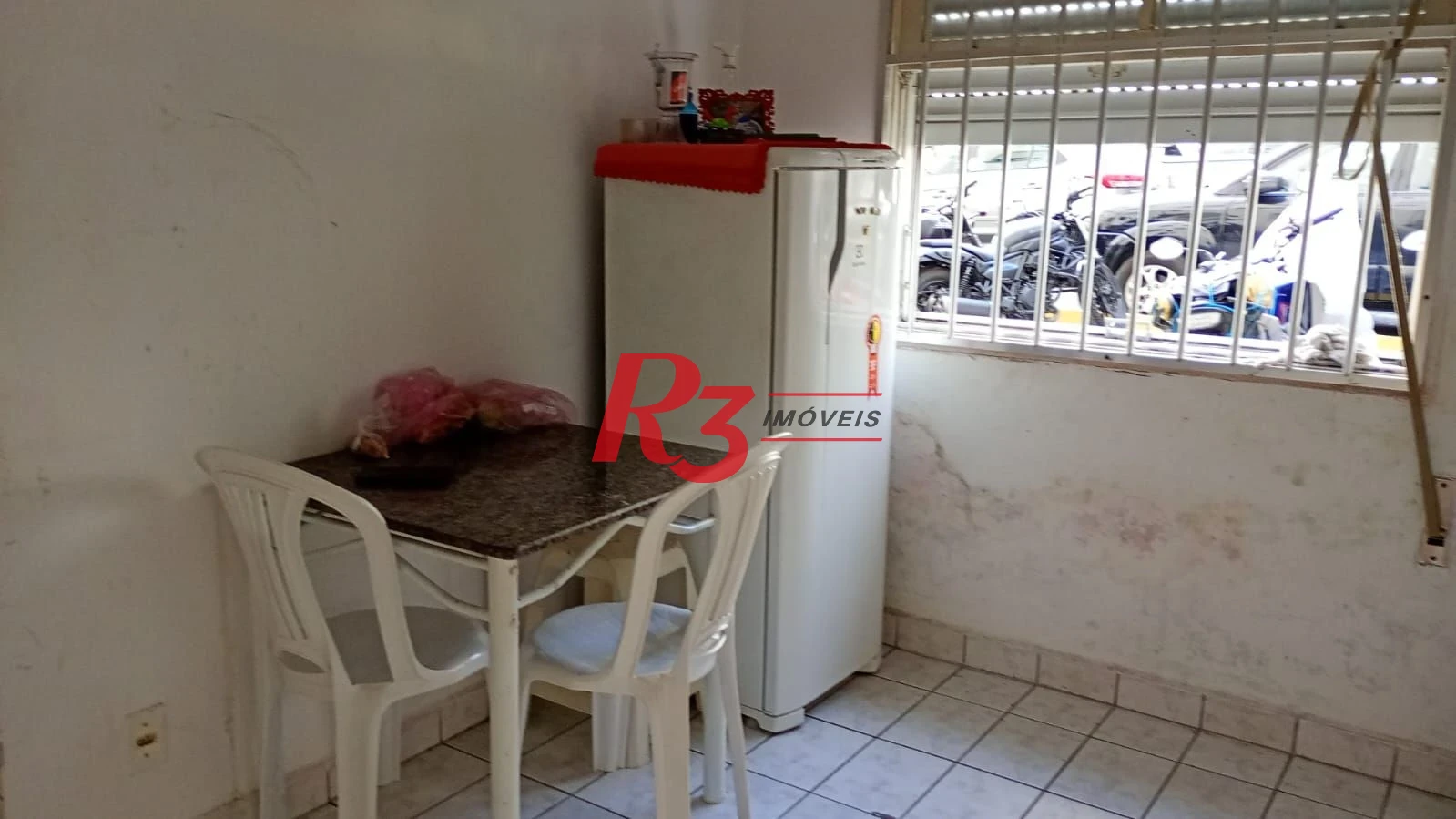 Apartamento com 1 dormitório à venda, 50 m² por R$ 300.000,00 - Embaré - Santos/SP