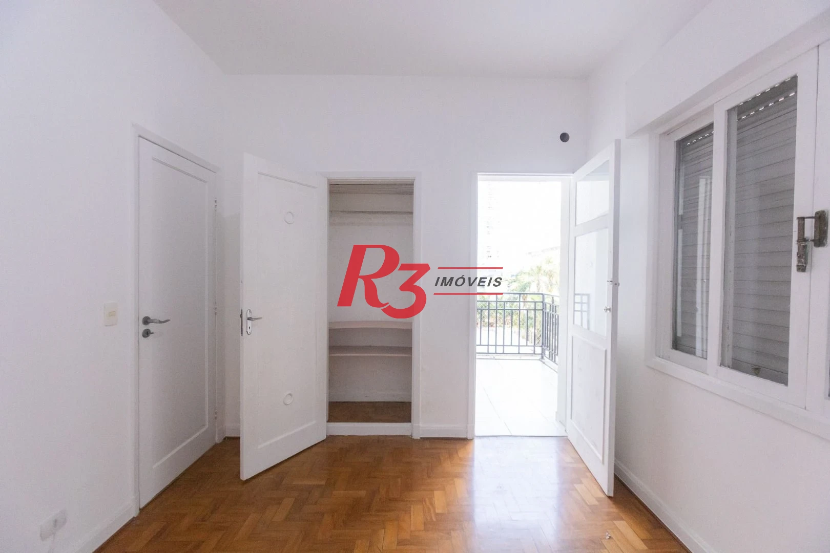 Apartamento com 3 dormitórios à venda, 165 m² por R$ 850.000,00 - Aparecida - Santos/SP
