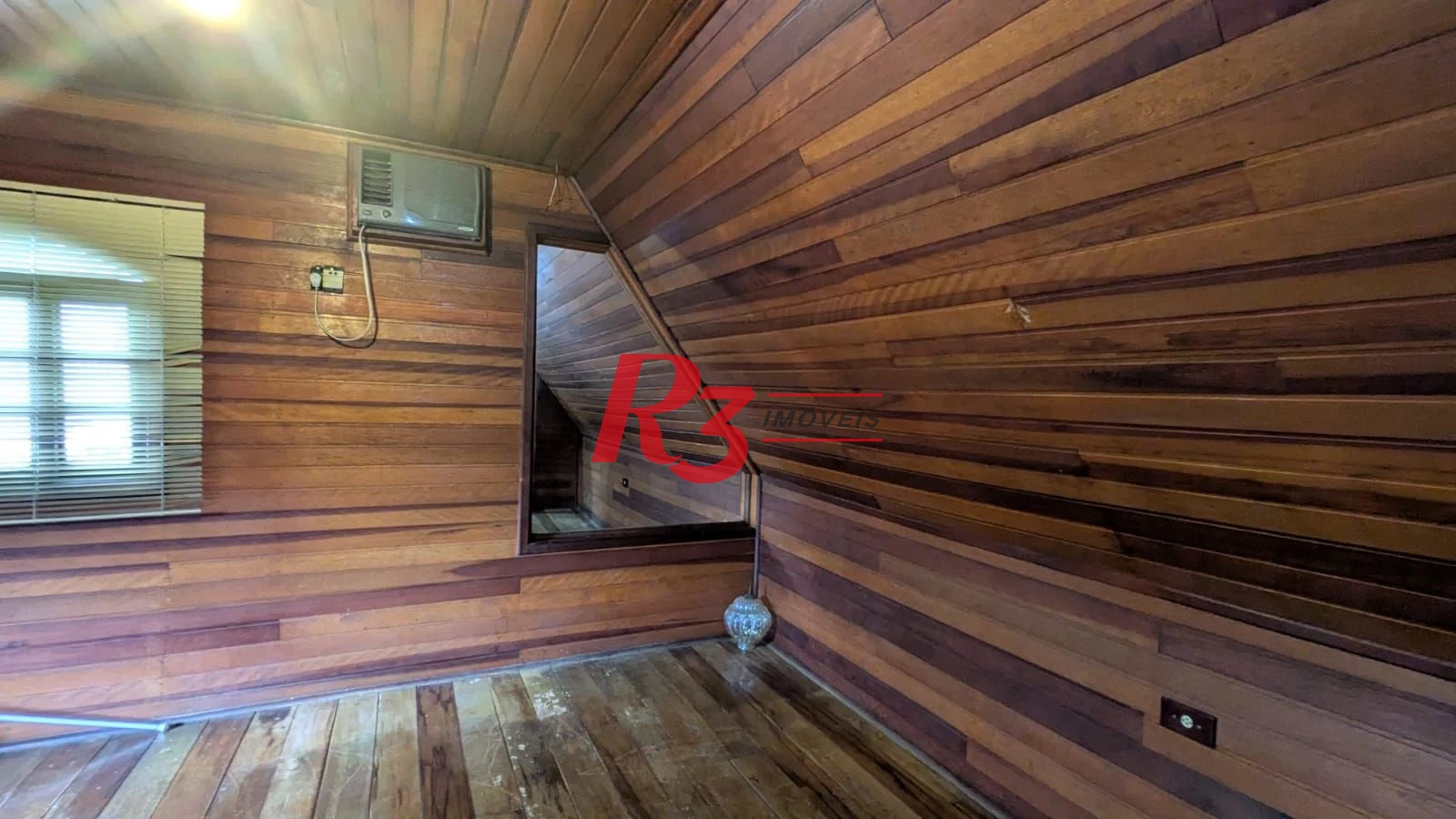 Sobrado à venda, 184 m² por R$ 890.000,00 - Morro de Nova Cintra - Santos/SP