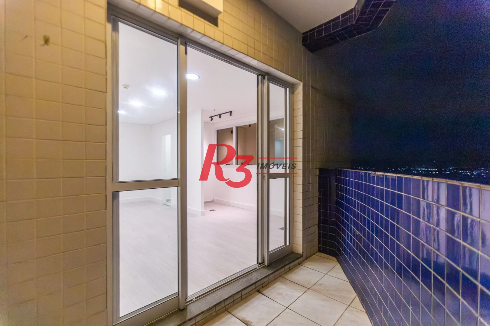 Sala para alugar, 47 m² por R$ 3.300,02/mês - Ponta da Praia - Santos/SP