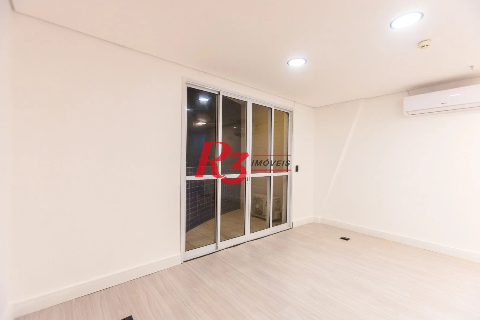 Sala para alugar, 47 m² por R$ 3.300,02/mês - Ponta da Praia - Santos/SP