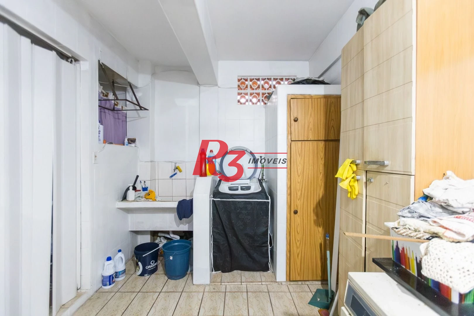 Sobrado com 4 dormitórios à venda, 93 m² por R$ 650.000,00 - Estuário - Santos/SP