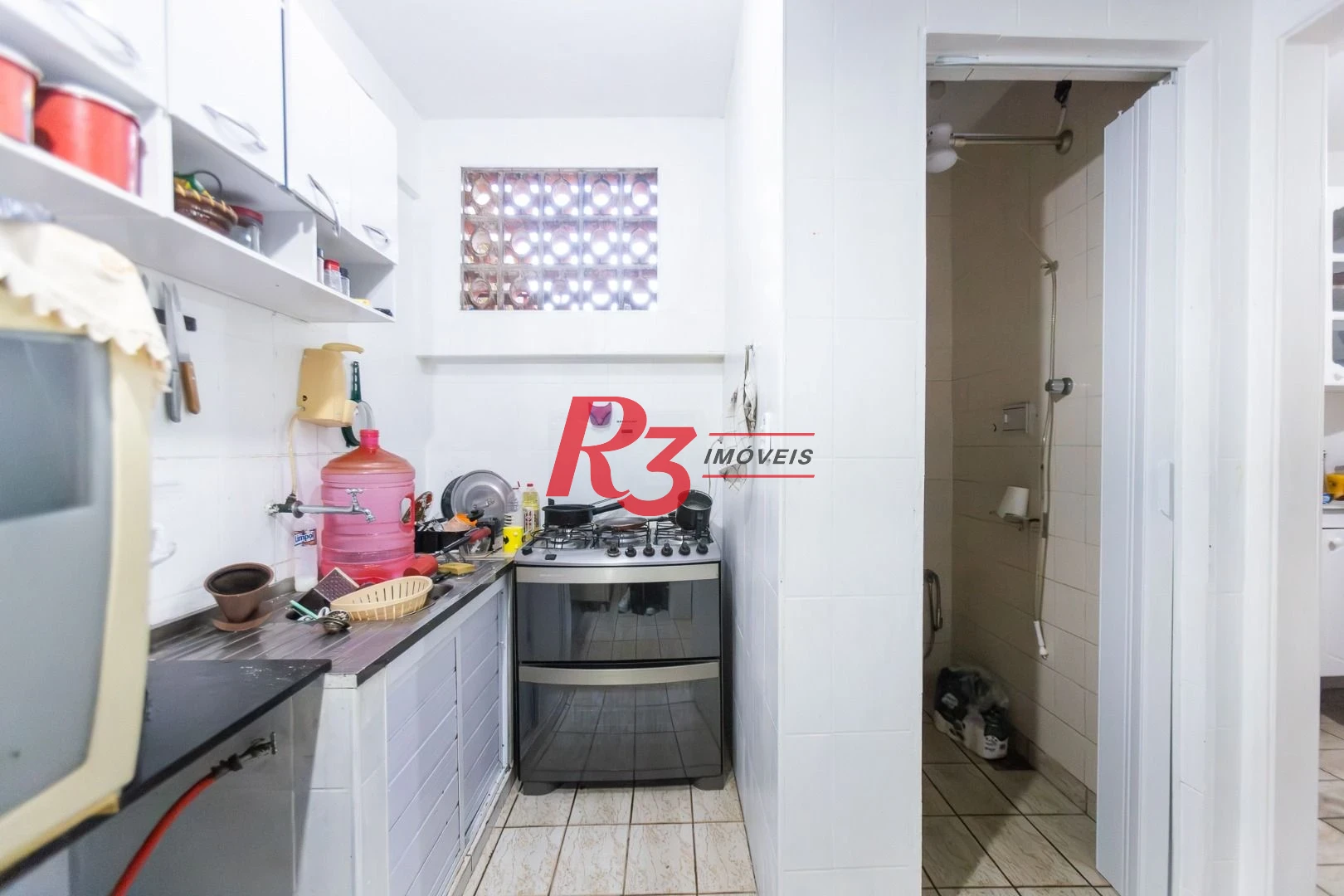 Sobrado com 4 dormitórios à venda, 93 m² por R$ 650.000,00 - Estuário - Santos/SP