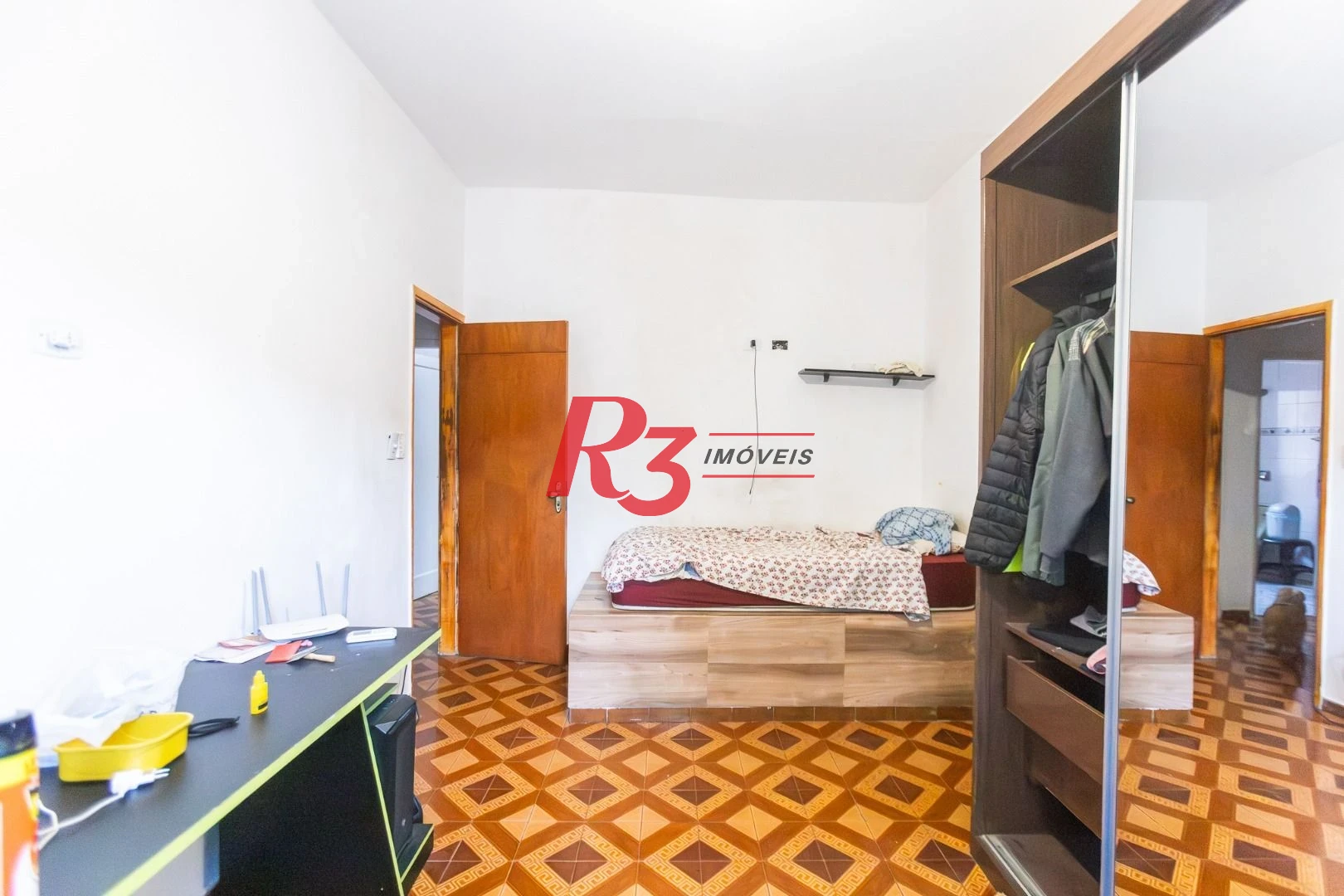 Sobrado com 4 dormitórios à venda, 93 m² por R$ 650.000,00 - Estuário - Santos/SP