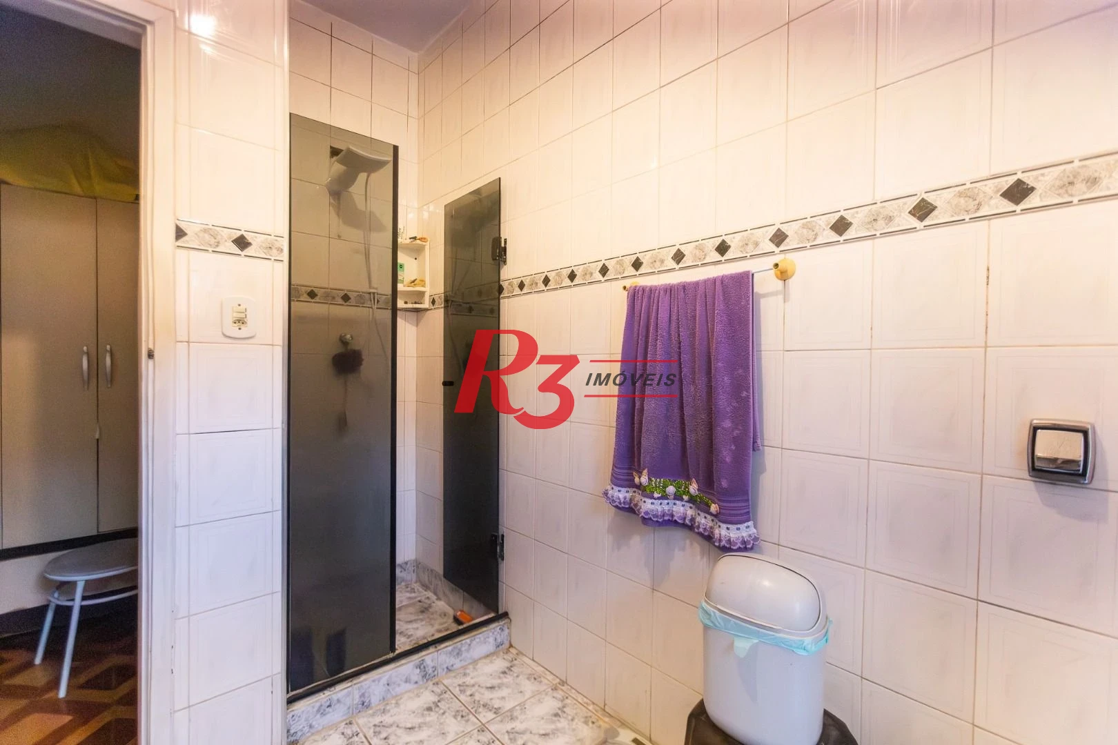 Sobrado com 4 dormitórios à venda, 93 m² por R$ 650.000,00 - Estuário - Santos/SP