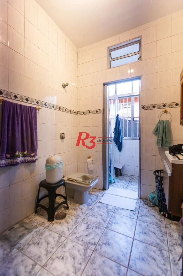 Sobrado com 4 dormitórios à venda, 93 m² por R$ 650.000,00 - Estuário - Santos/SP