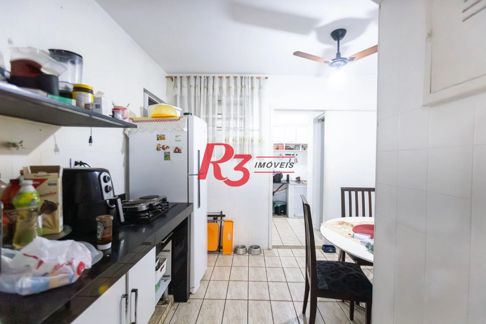 Sobrado com 4 dormitórios à venda, 93 m² por R$ 650.000,00 - Estuário - Santos/SP