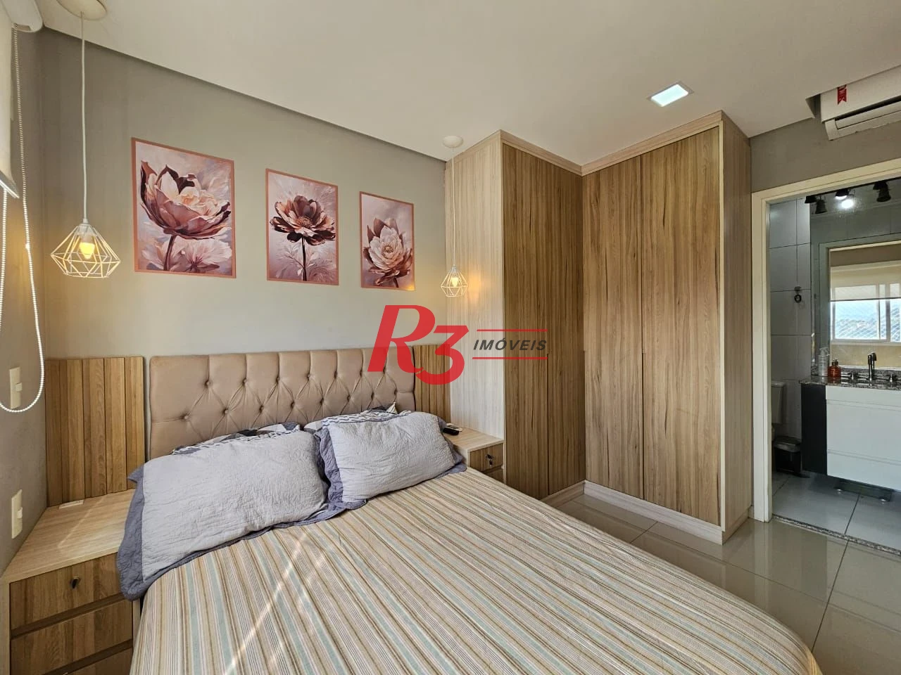 Apartamento com 2 dormitórios à venda, 63 m² por R$ 800.000,00 - Campo Grande - Santos/SP
