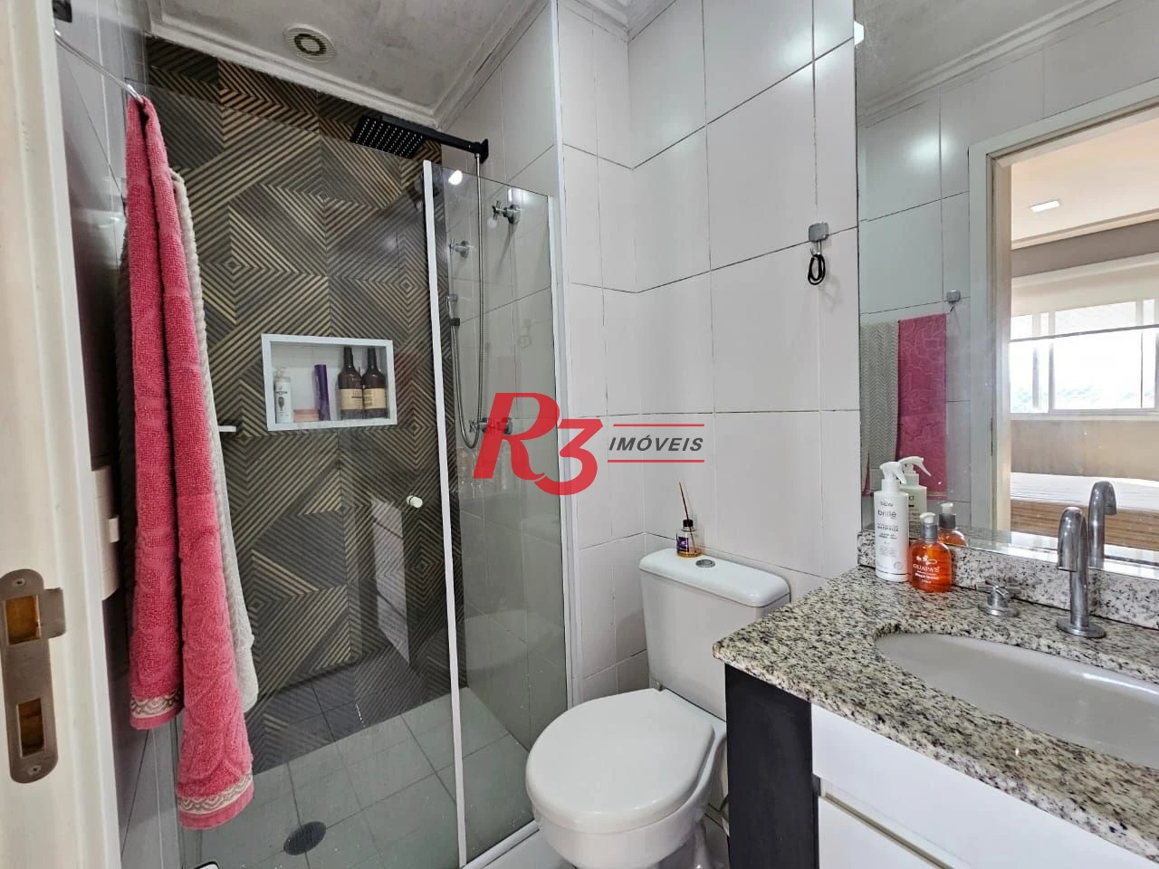 Apartamento com 2 dormitórios à venda, 63 m² por R$ 800.000,00 - Campo Grande - Santos/SP