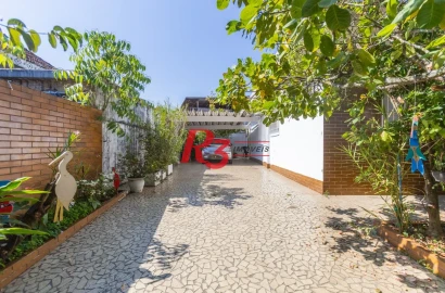 Casa com 3 dormitórios à venda, 320 m² por R$ 720.000,00 - Vila São Jorge - Santos/SP