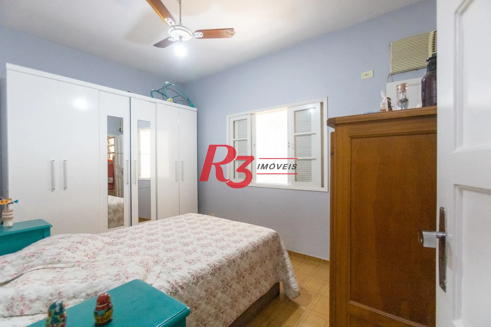 Casa com 3 dormitórios à venda, 320 m² por R$ 720.000,00 - Vila São Jorge - Santos/SP