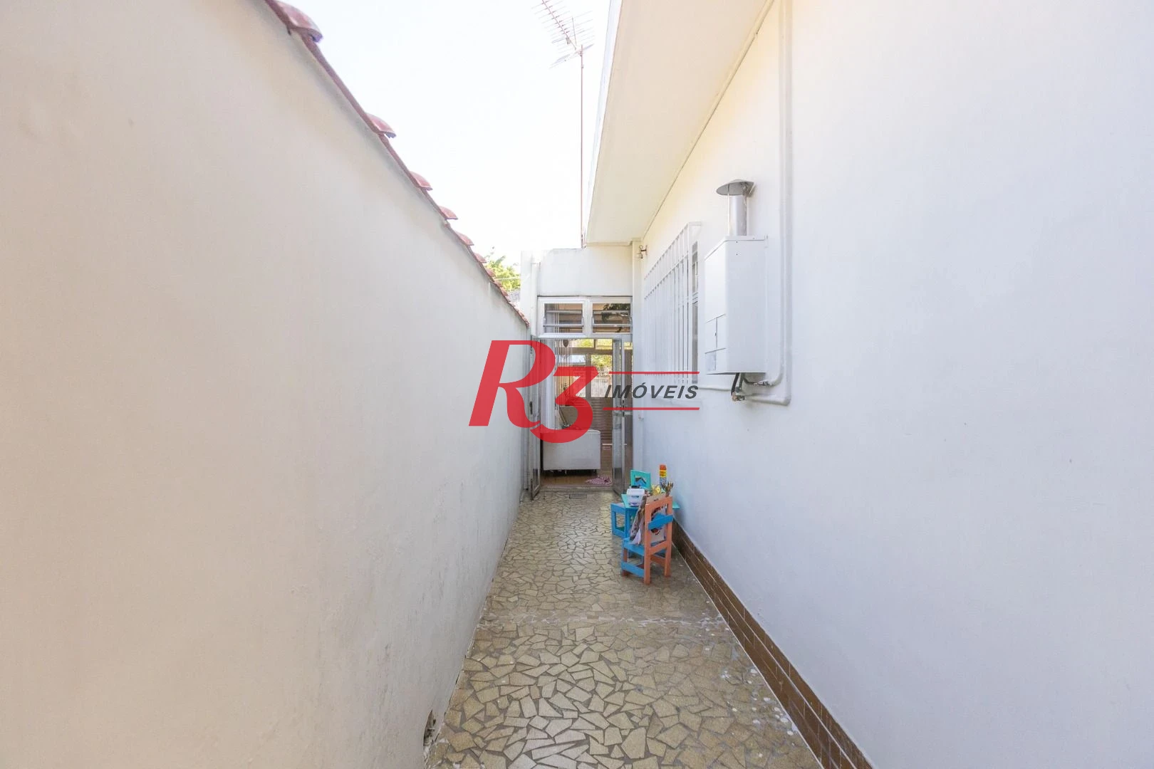 Casa com 3 dormitórios à venda, 320 m² por R$ 720.000,00 - Vila São Jorge - Santos/SP