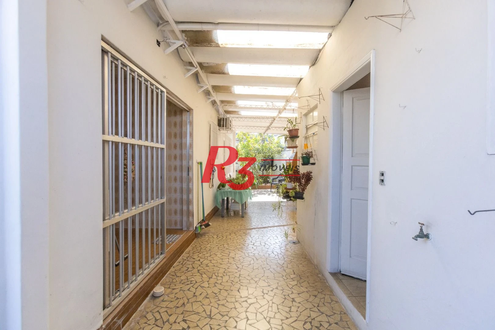 Casa com 3 dormitórios à venda, 320 m² por R$ 720.000,00 - Vila São Jorge - Santos/SP