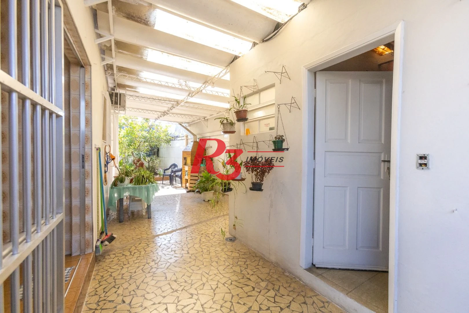 Casa com 3 dormitórios à venda, 320 m² por R$ 720.000,00 - Vila São Jorge - Santos/SP